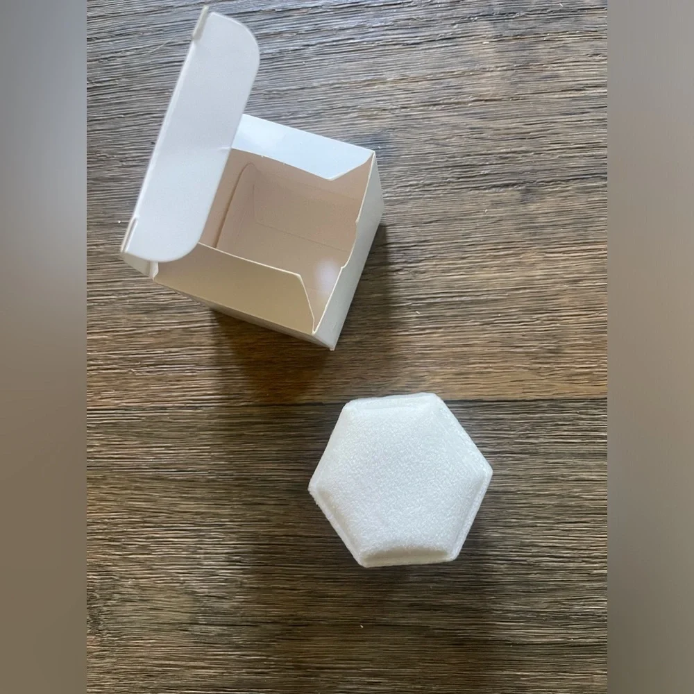 NWOT- White Ring Box